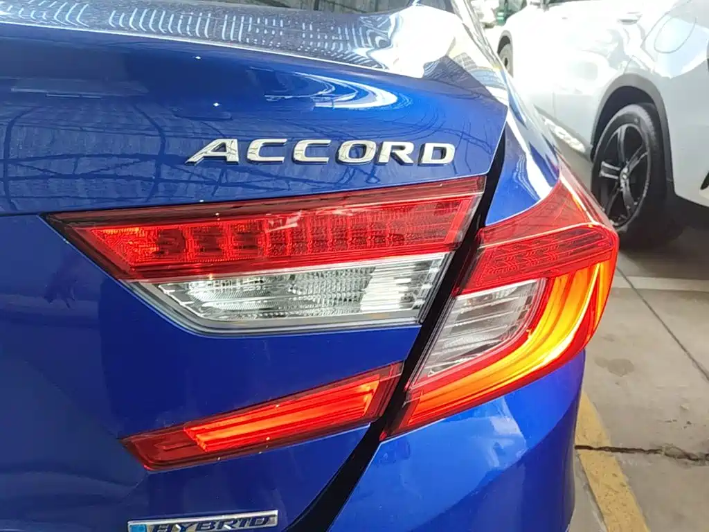 Honda Accord 2020 — фото 8