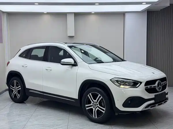 Mercedes-Benz GLA 2021