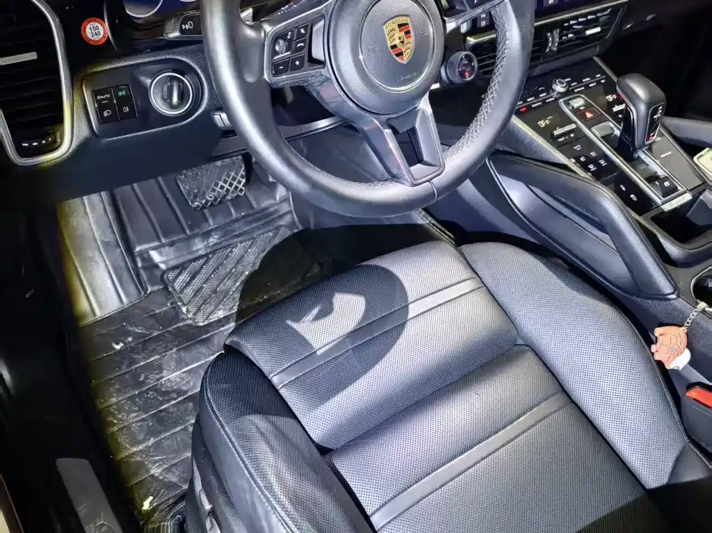 Porsche Cayenne New Energy 2019 — фото 4