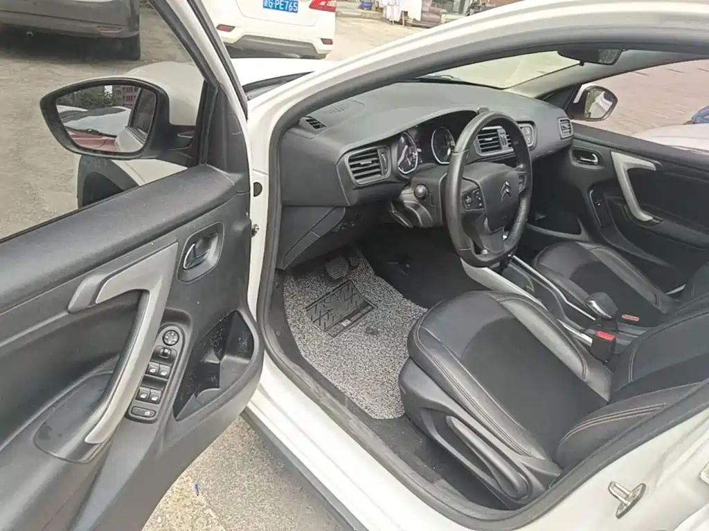Citroen C3-XR 2015 — фото 16