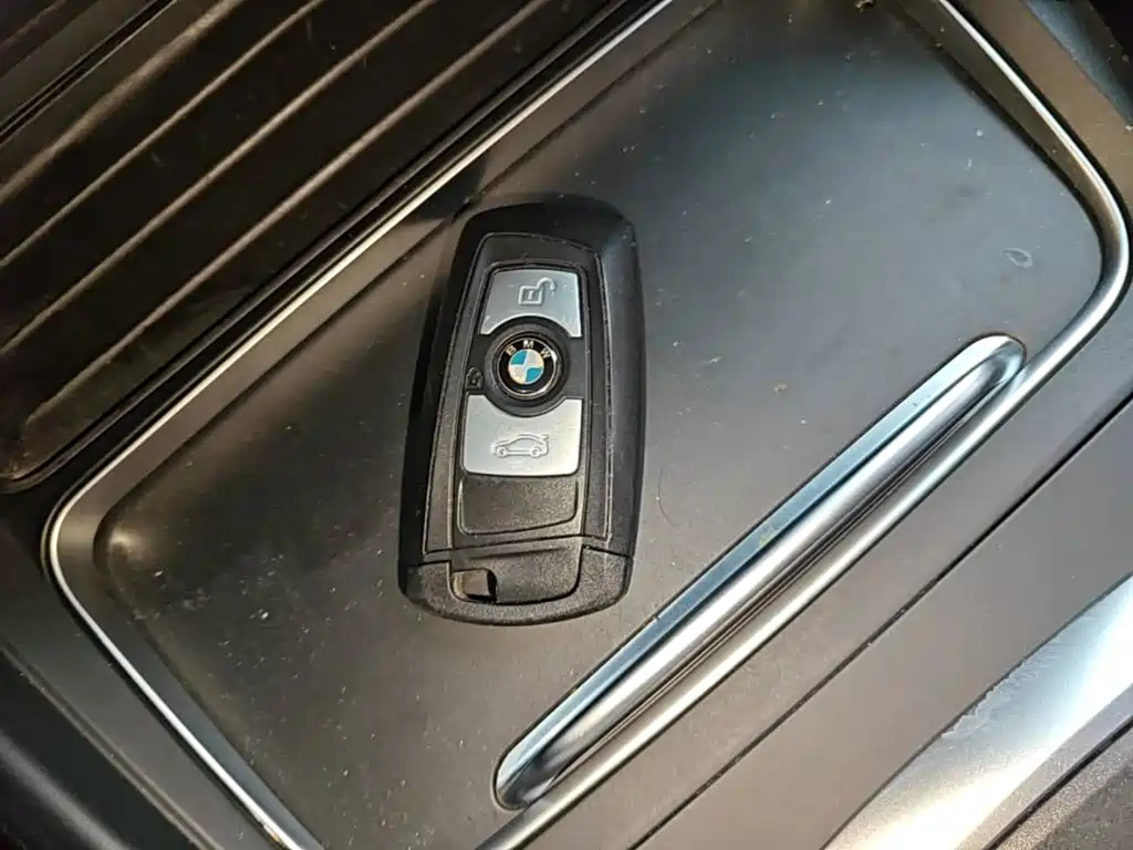 BMW 3 Series GT 2018 — фото 9