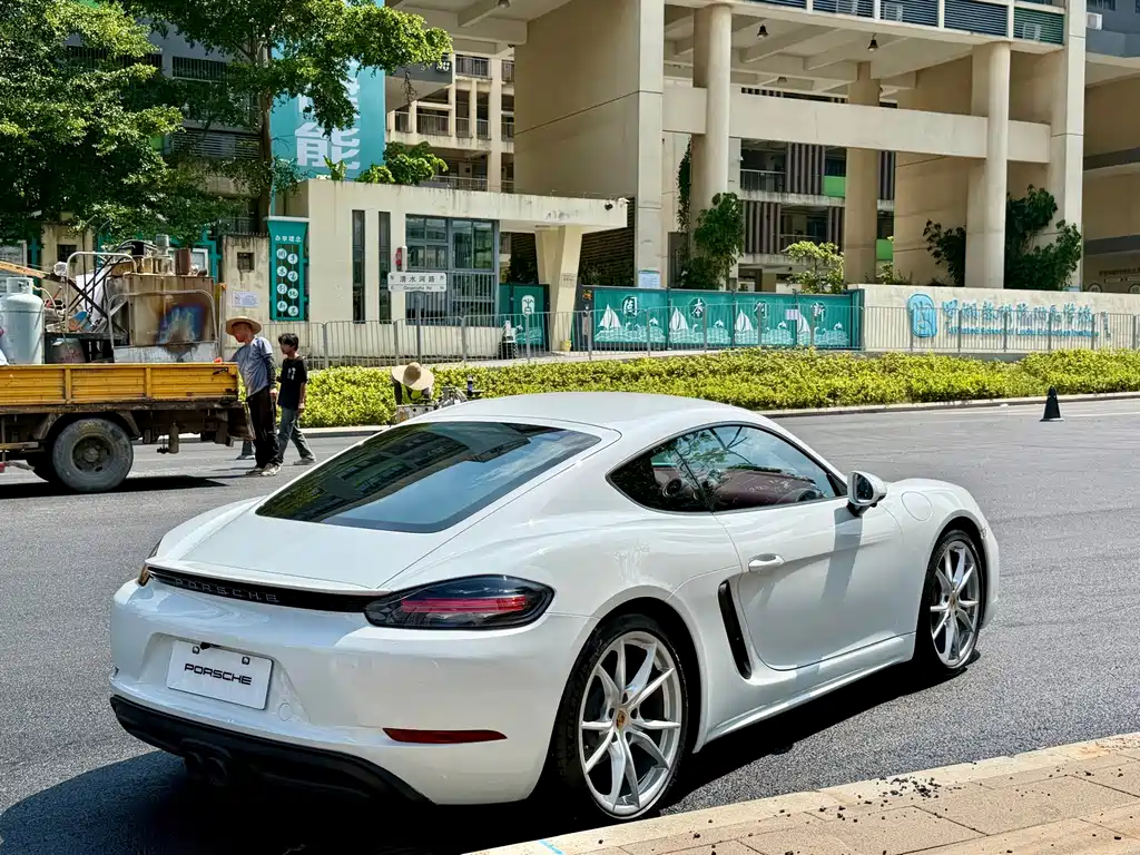 Porsche 718 2021 — фото 5