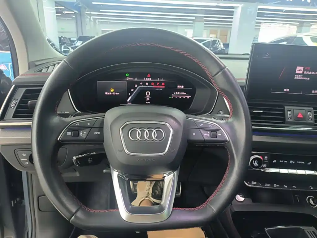 Audi Q5L 2023 — фото 11