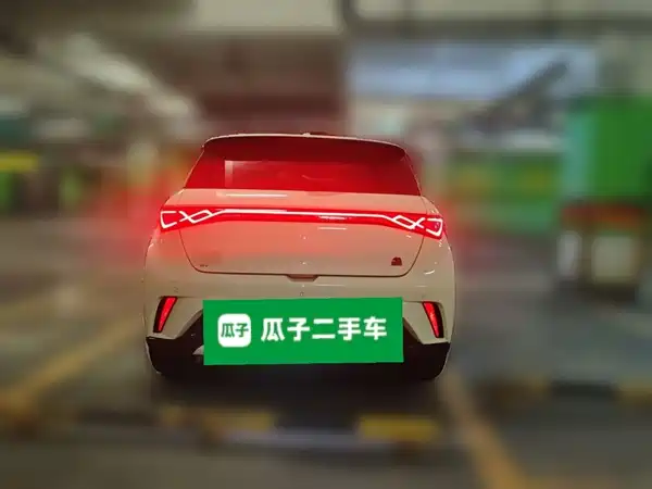 BYD Dolphin 2023