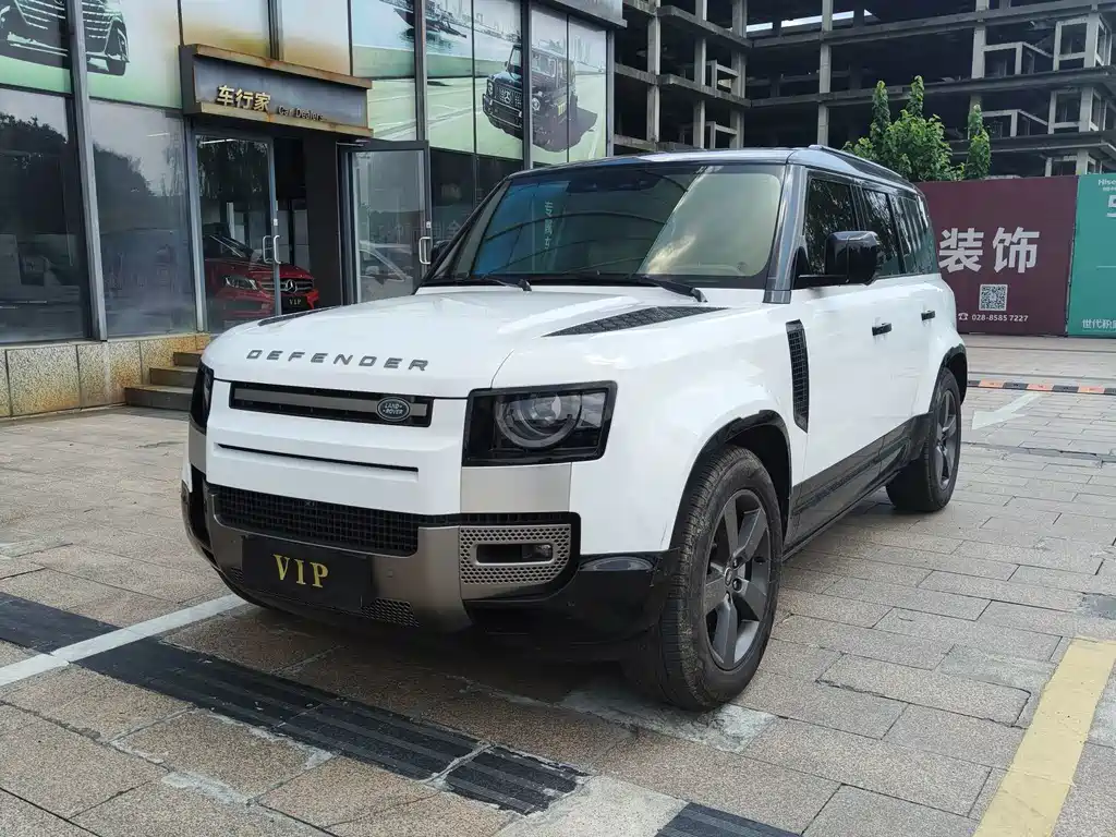 Land Rover Defender 2025 — фото 1