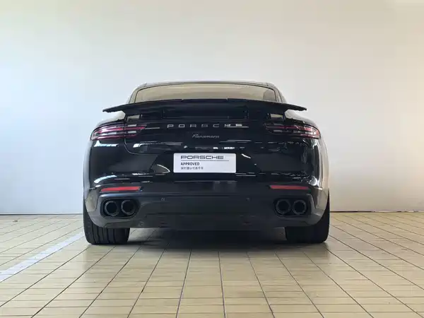 Porsche Panamera 2020