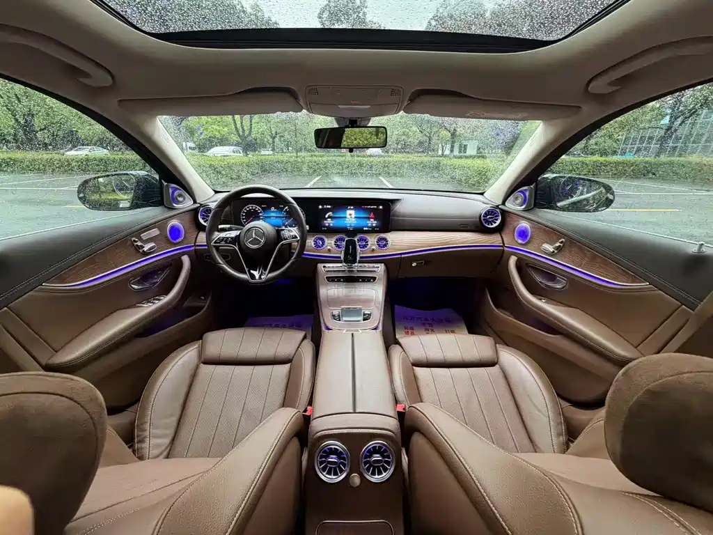 Mercedes-Benz E-Class 2021 — фото 12