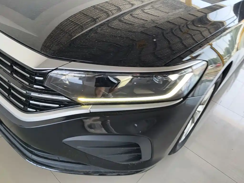 Volkswagen Passat 2023 — фото 24