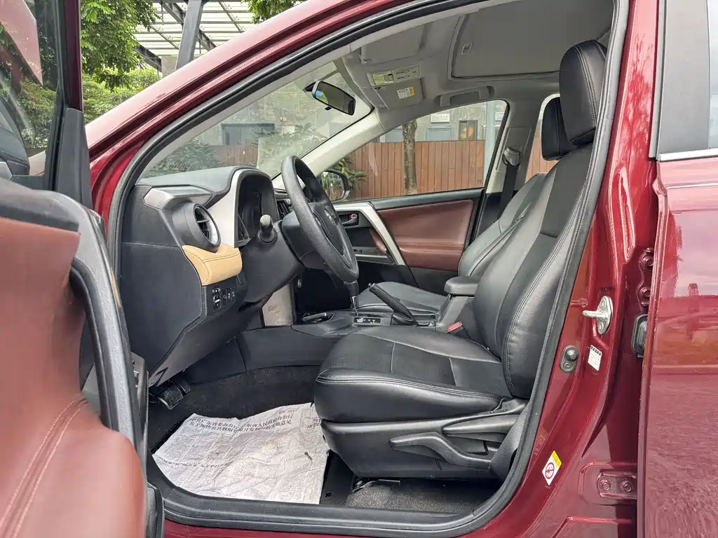 Toyota RAV4 2017