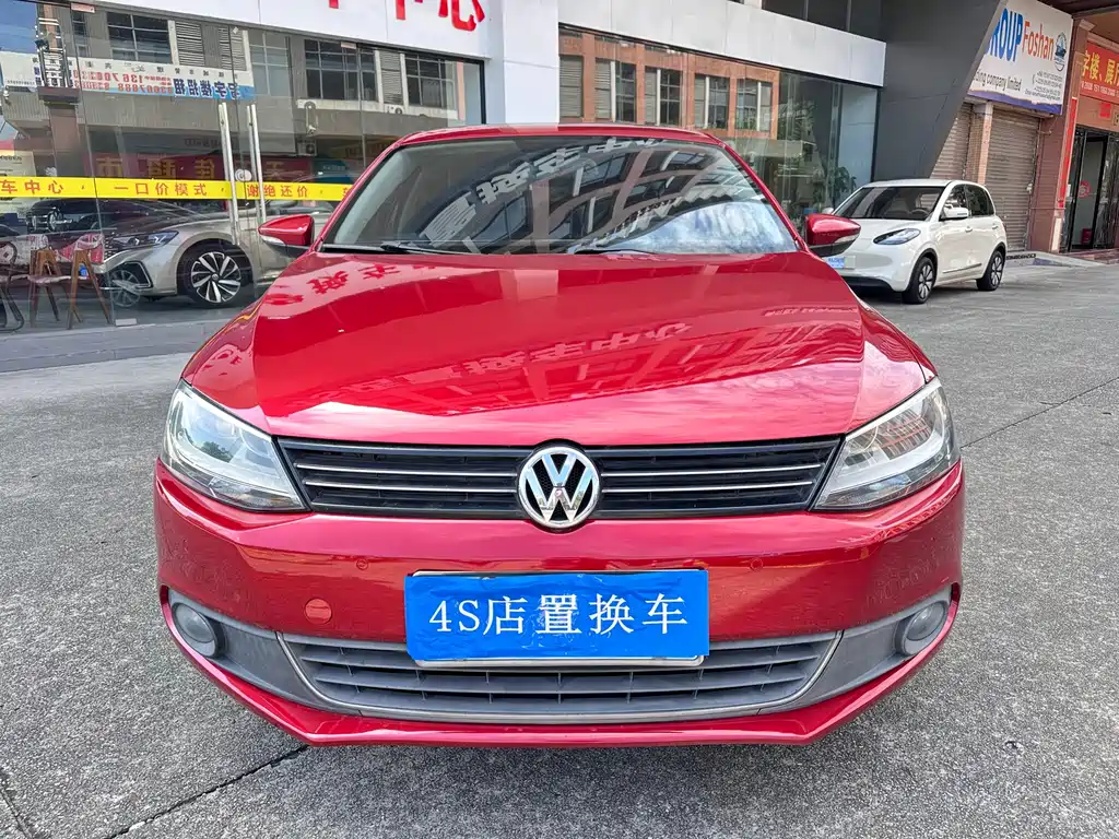 Volkswagen Sagitar 2012