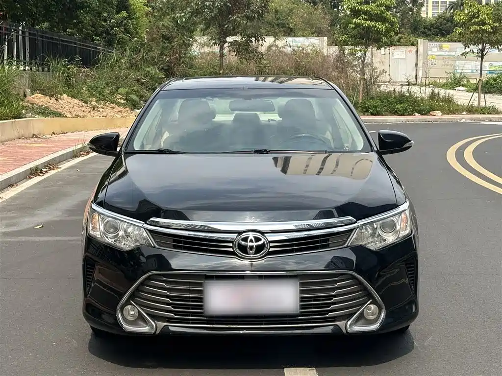 Toyota Camry 2015 — фото 22