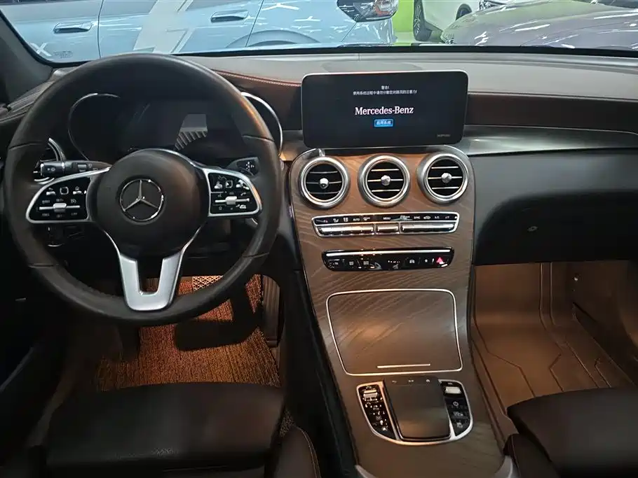 Mercedes-Benz GLC 2020 — фото 12