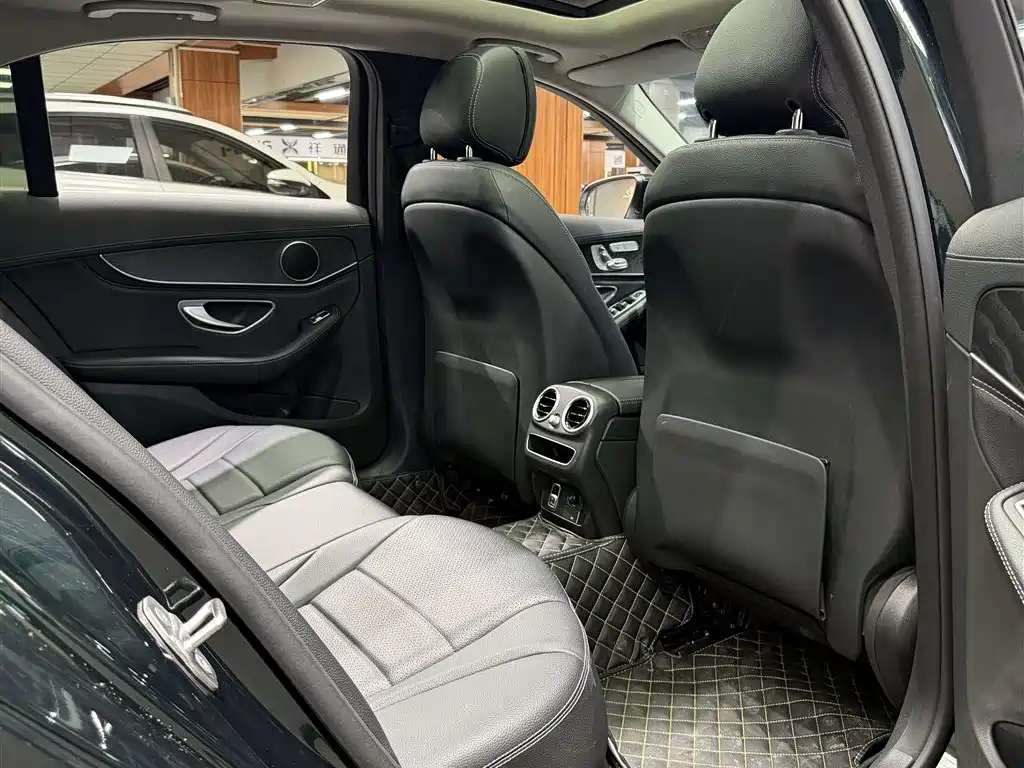 Mercedes-Benz C-Class 2020 — фото 15