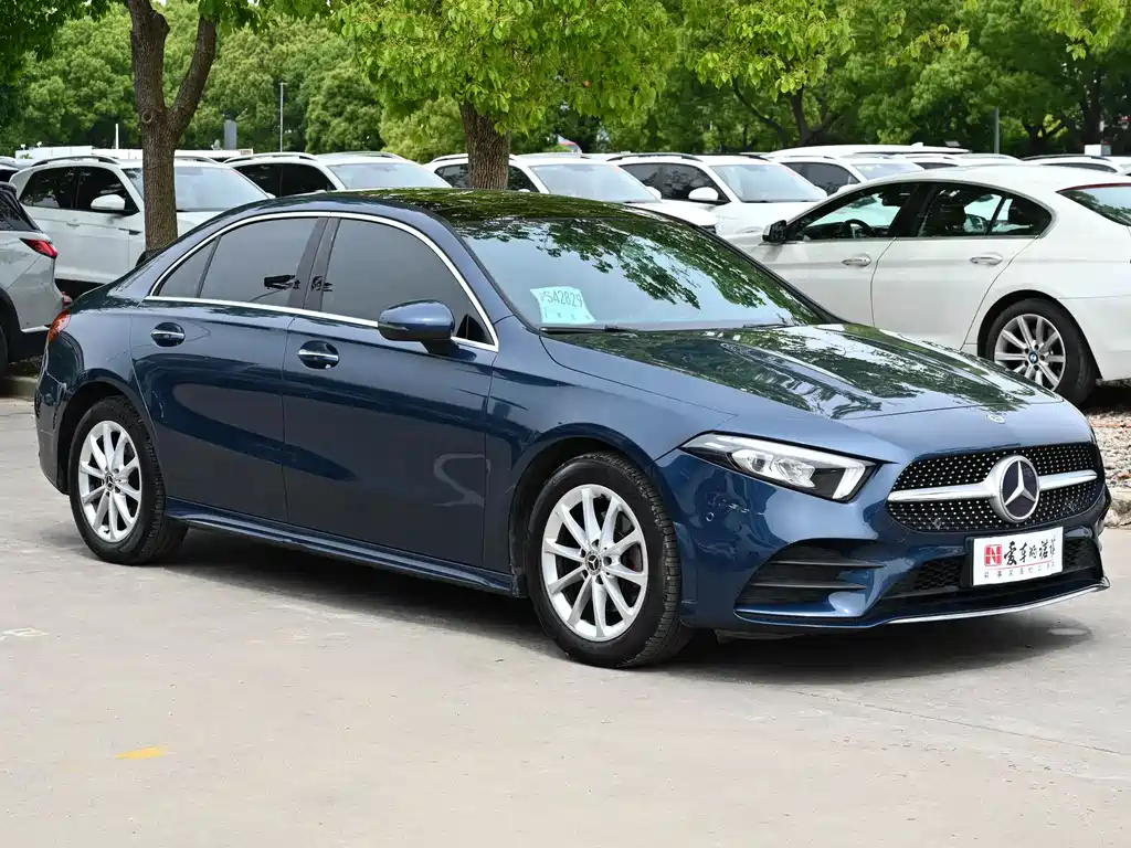 Mercedes-Benz A-Class 2019 — фото 8