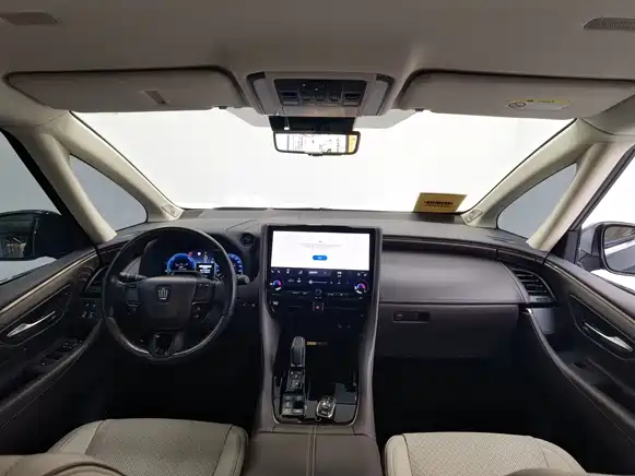Toyota Vellfire 2023