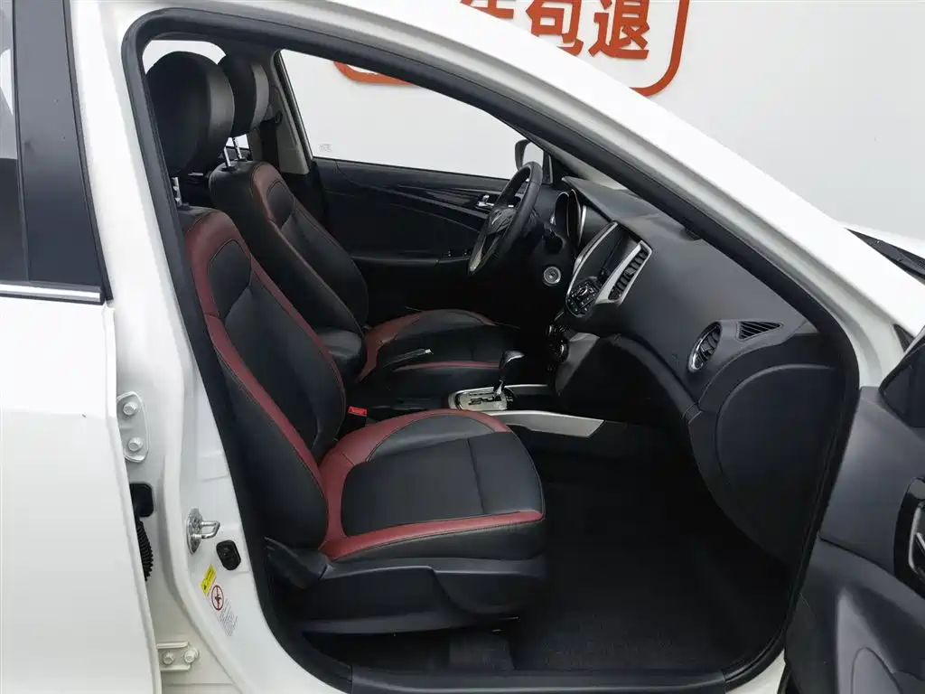 Changan Eado XT 2016 — фото 23