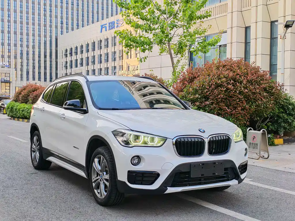 BMW X1 2018 — фото 3