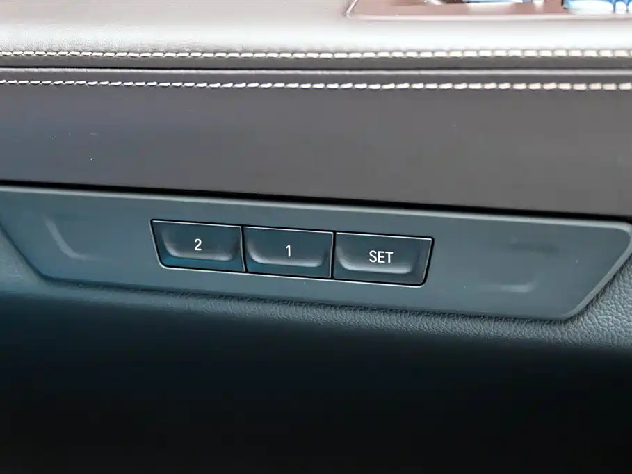 BMW 7 Series 2022 — фото 28