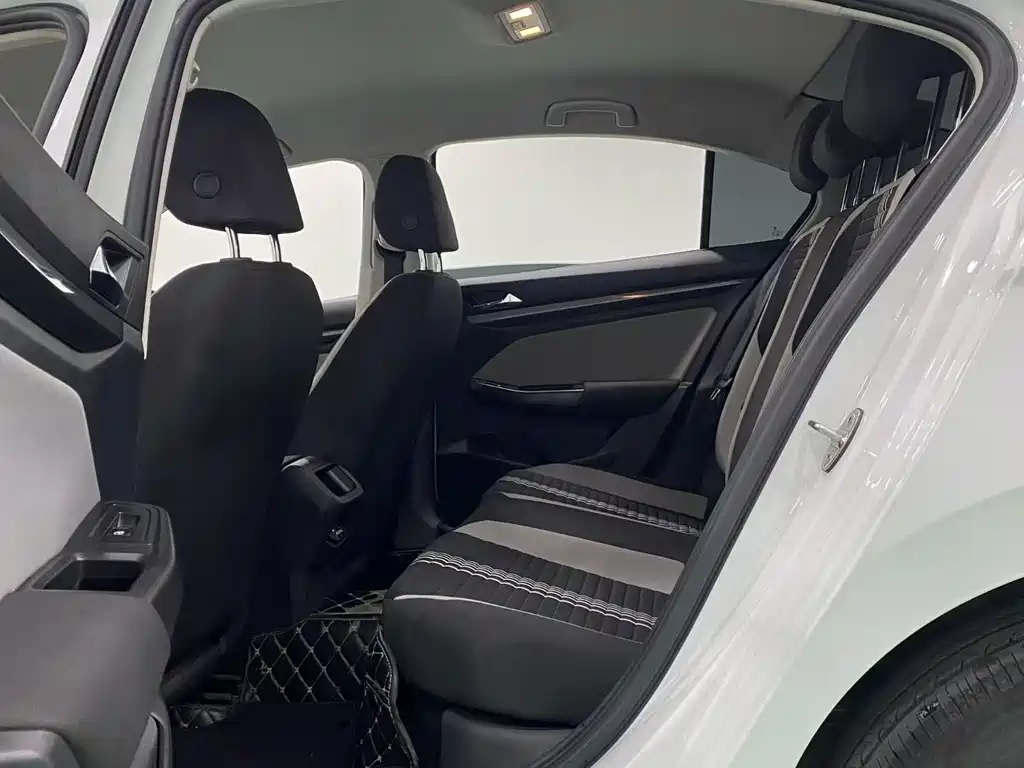 Volkswagen Bora 2023