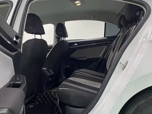 Volkswagen Bora 2023