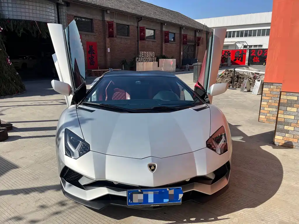 Lamborghini Aventador 2018 — фото 2