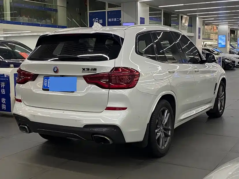 BMW X3 2018 — фото 17
