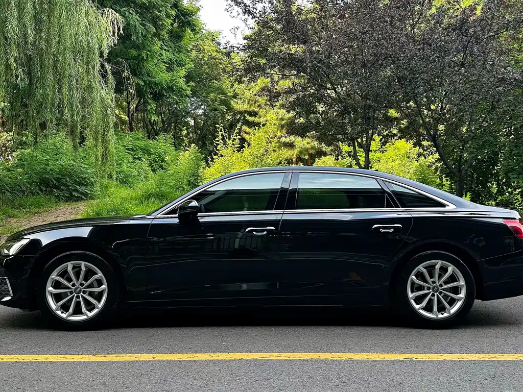 Audi A6L 2020