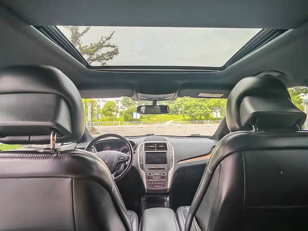 Lincoln MKC 2018 — фото 12