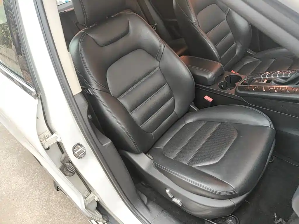 Zotye SR9 2018 — фото 25