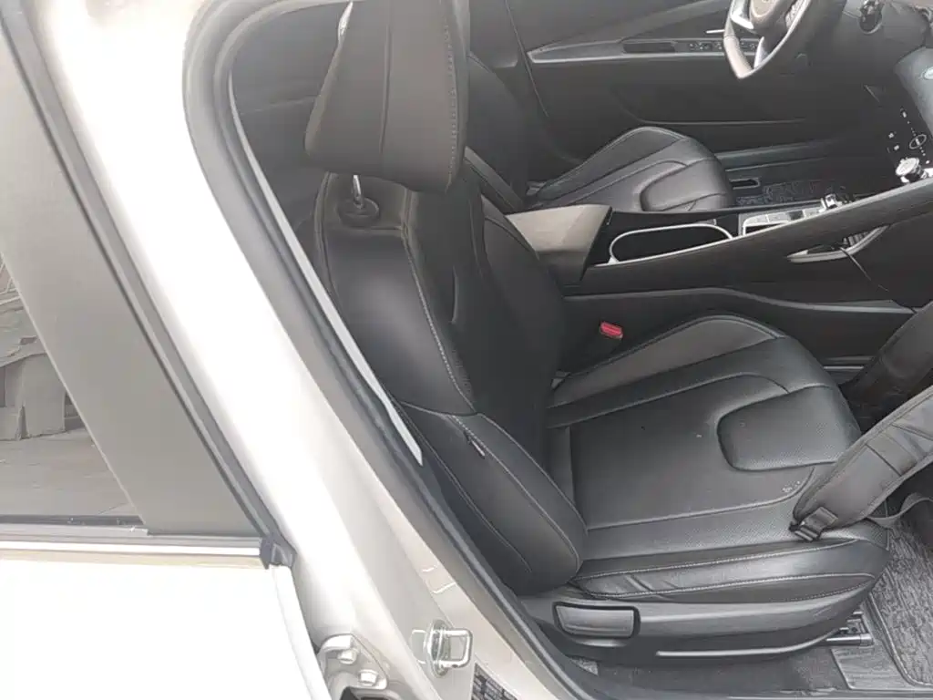 Hyundai Elantra 2021 — фото 25