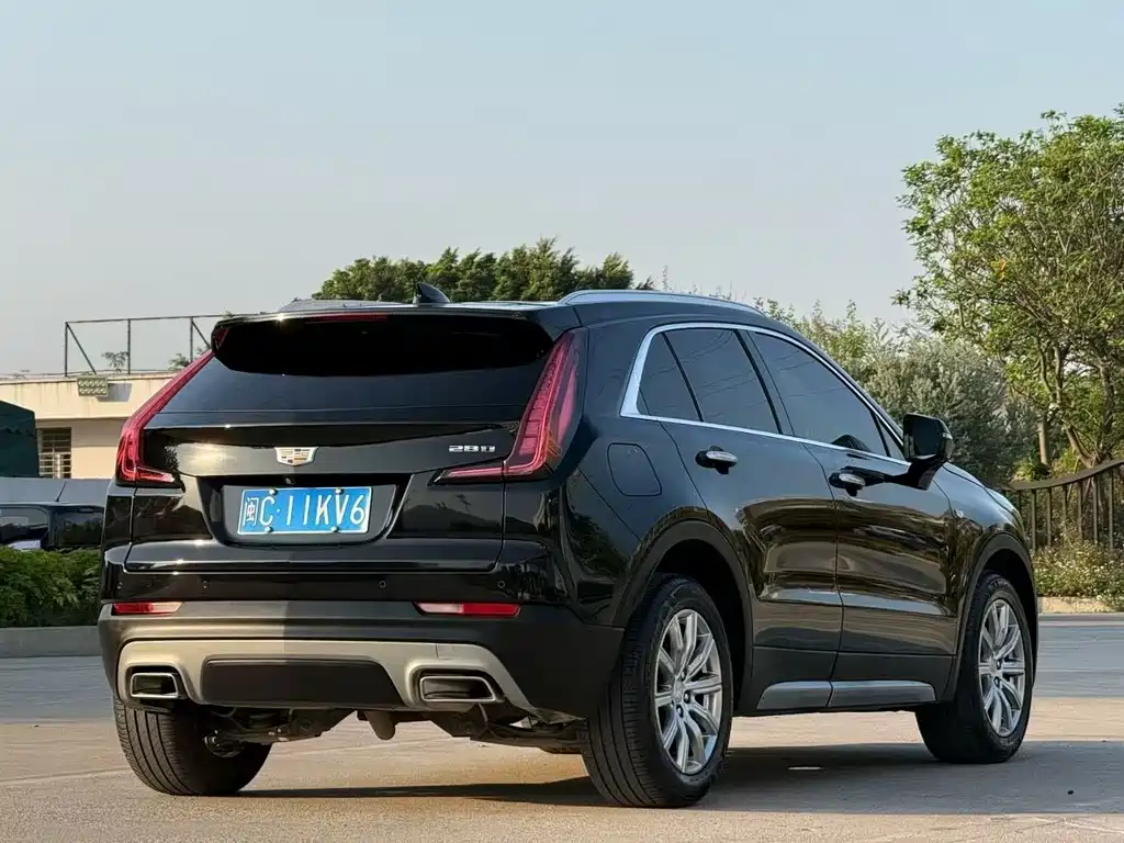 Cadillac XT4 2019 — фото 9