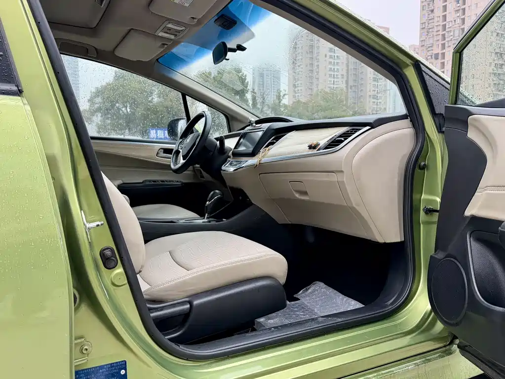 Honda Jade 2014 — фото 14