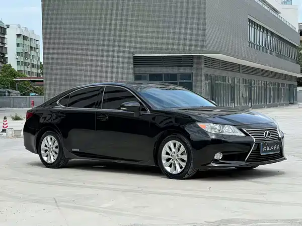 Lexus ES 2013