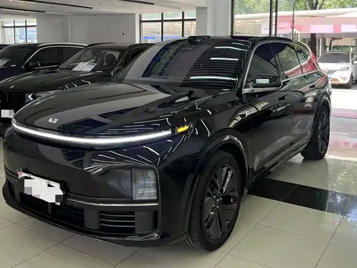 Li Auto Li L7 2025
