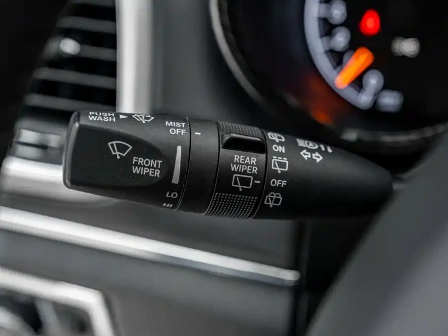 Jeep Grand Cherokee 2023 — фото 11