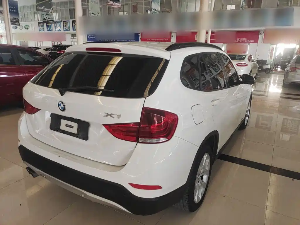 BMW X1 2015 — фото 6