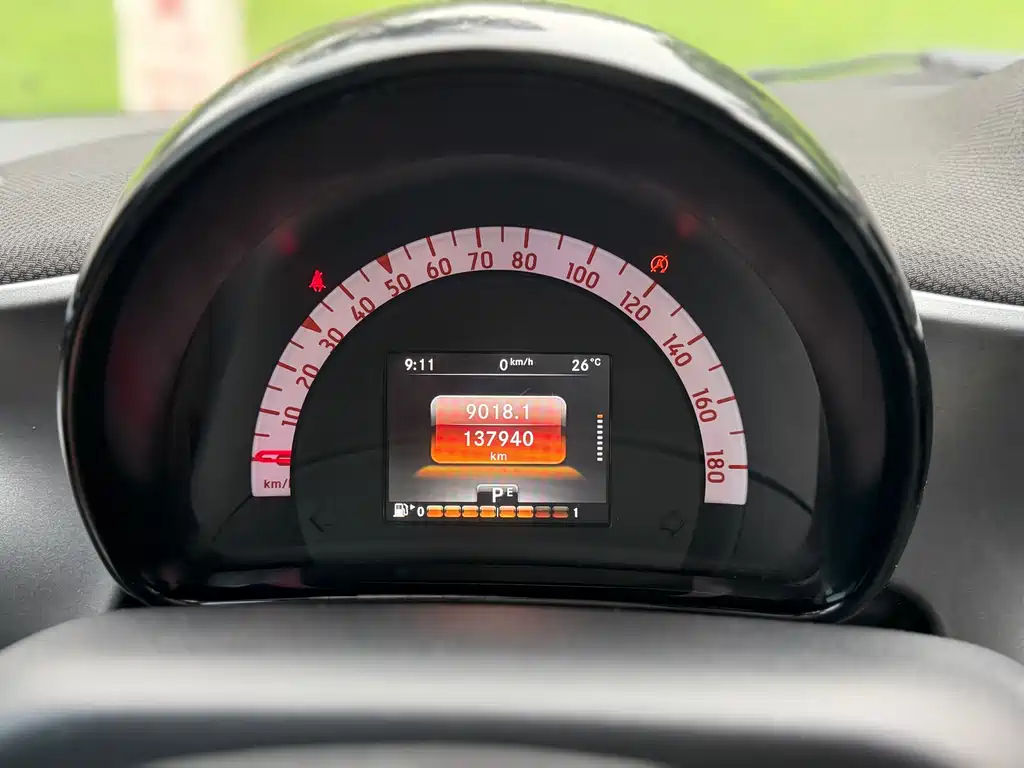 smart Fortwo 2016 — фото 13