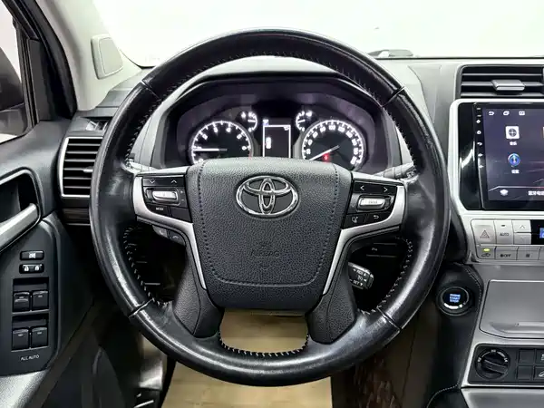 Toyota Prado 2020
