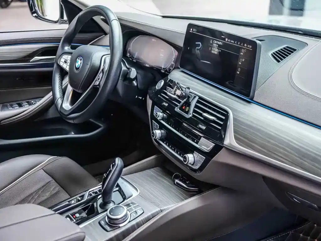 BMW 5 Series New Energy 2022 — фото 4
