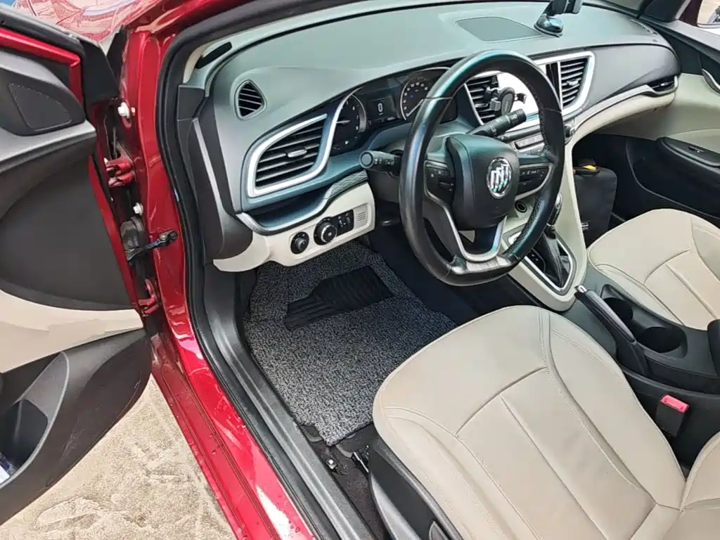 Buick Excelle 2019 — фото 16