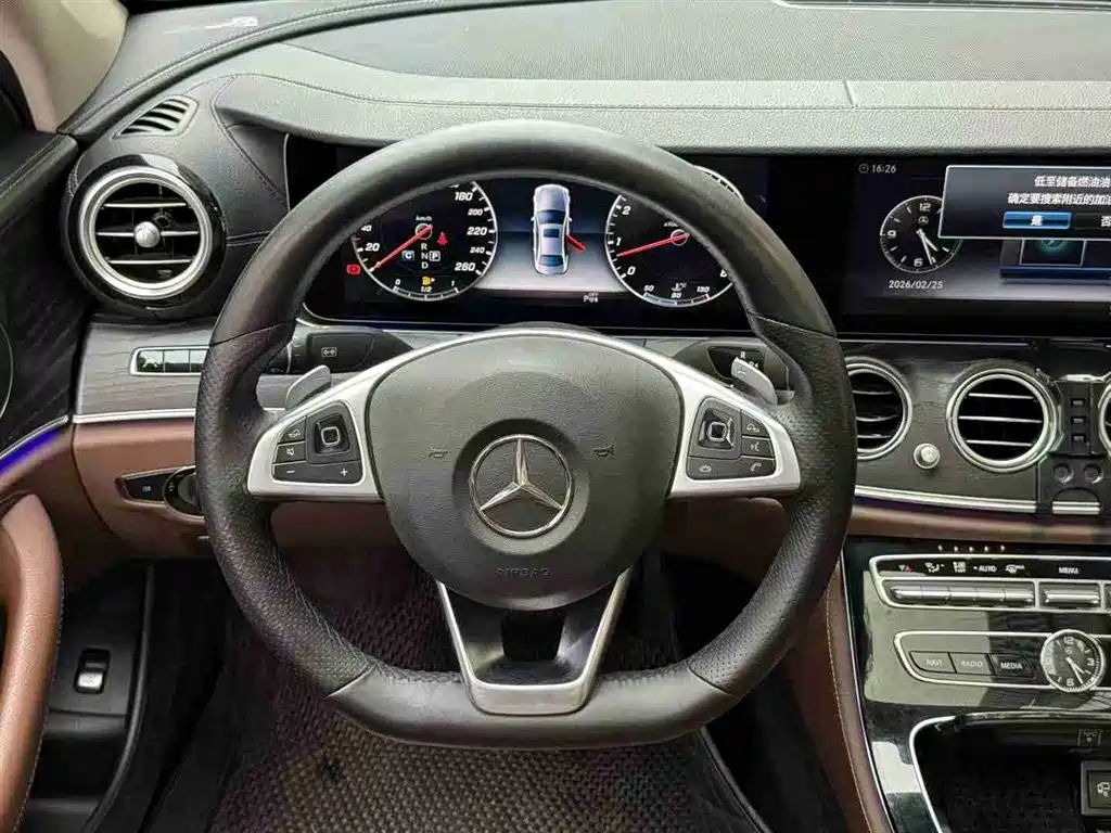 Mercedes-Benz E-Class 2017 — фото 6