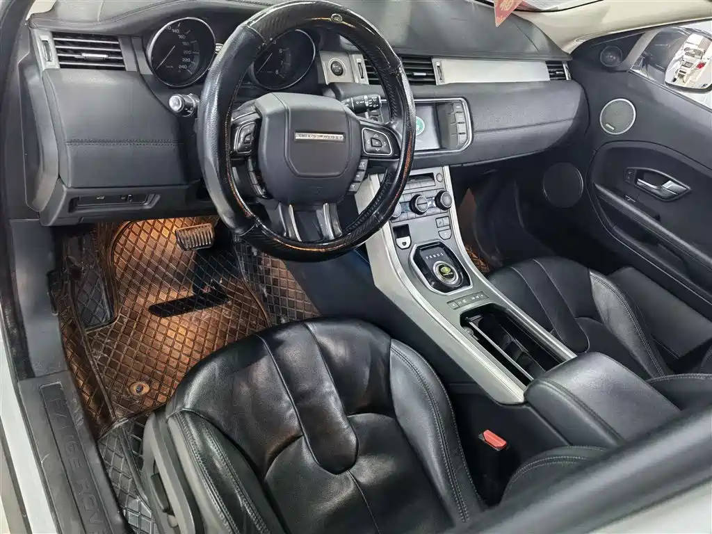 Land Rover Evoque 2015 — фото 17