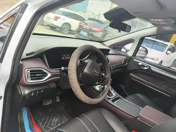 GAC Trumpchi M6 2022