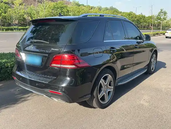 Mercedes-Benz GLE 2017