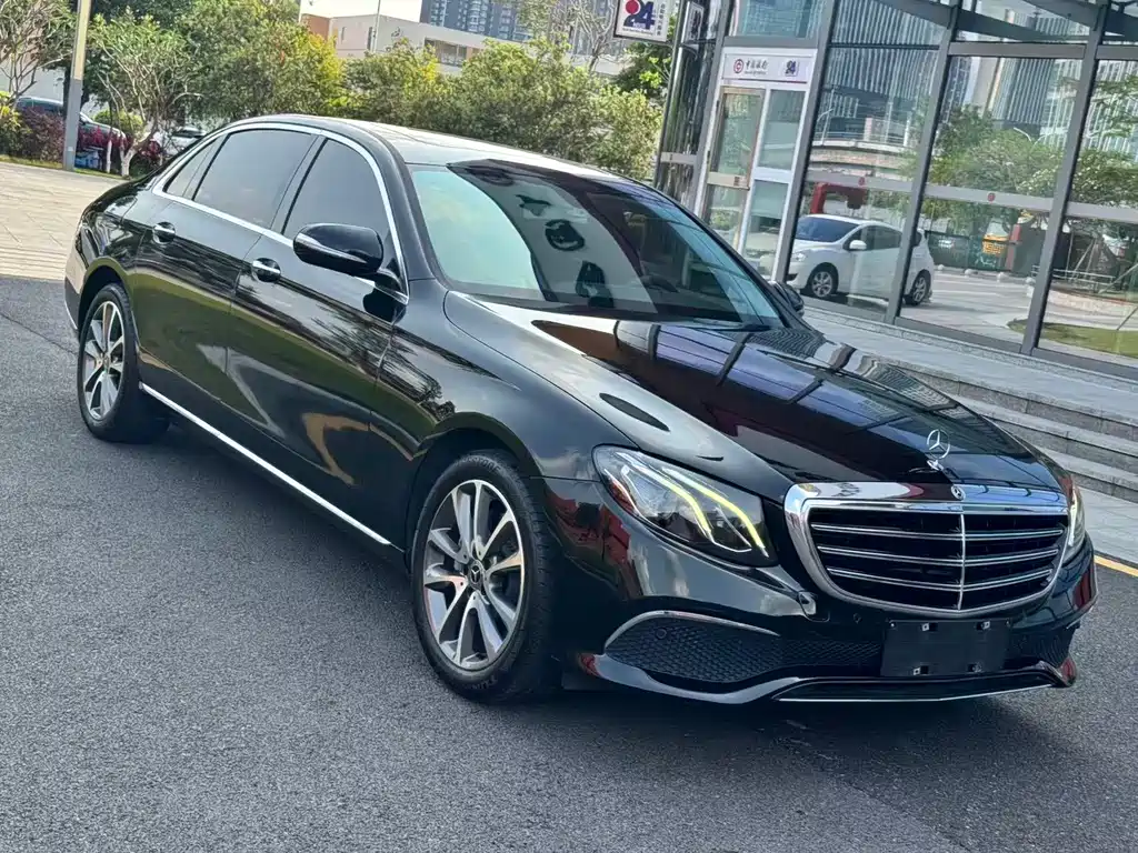 Mercedes-Benz E-Class 2018 — фото 3