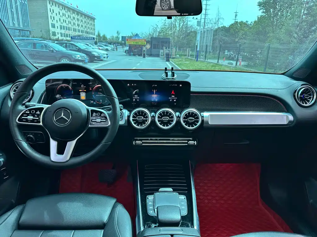 Mercedes-Benz GLB 2022 — фото 13