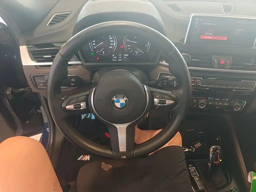 BMW X2 2020 — фото 11