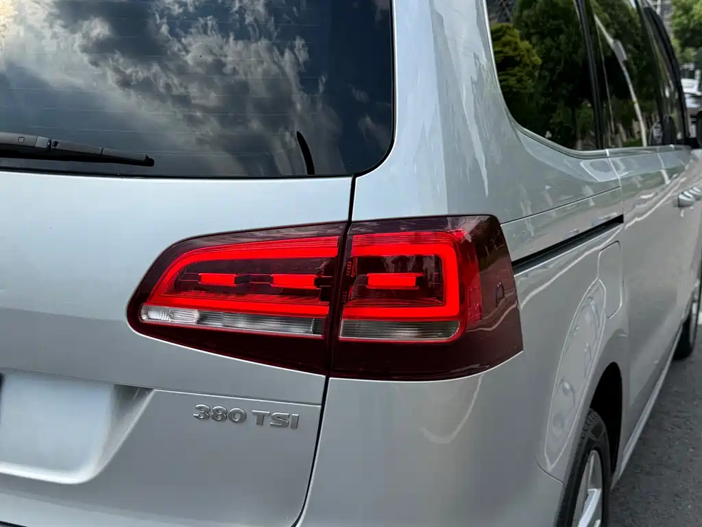 Volkswagen Sharan 2018 — фото 9