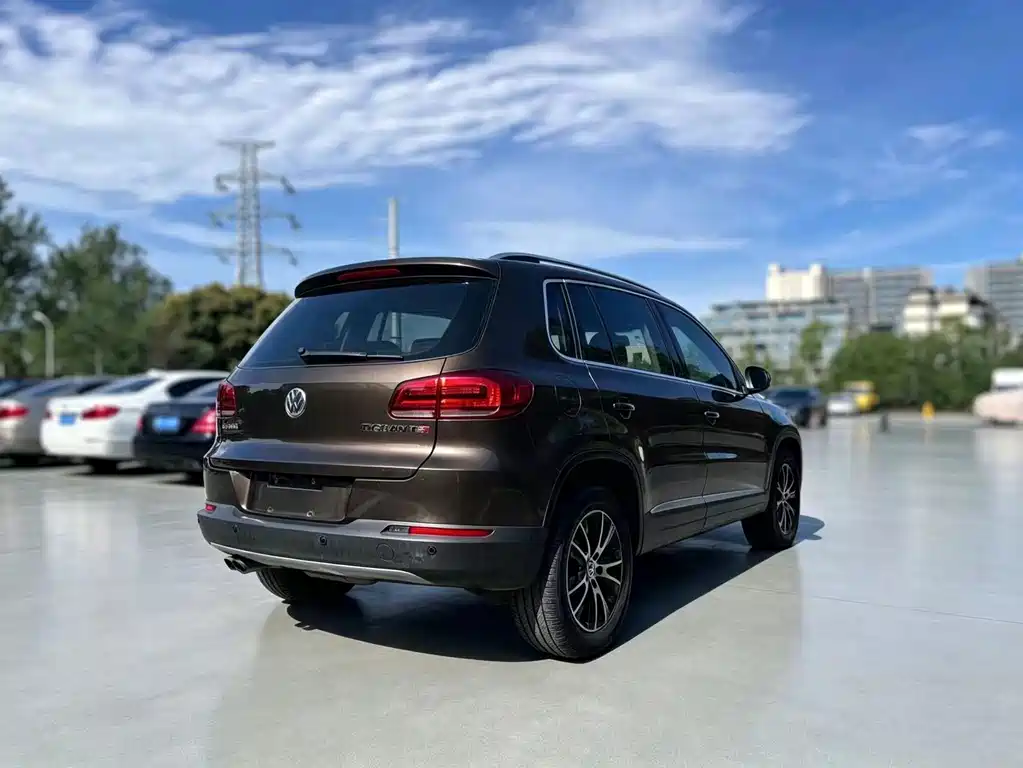 Volkswagen Tiguan 2013 — фото 4