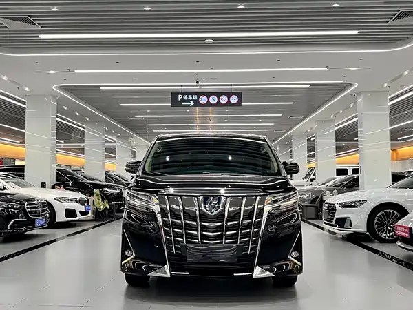 Toyota Alphard 2023